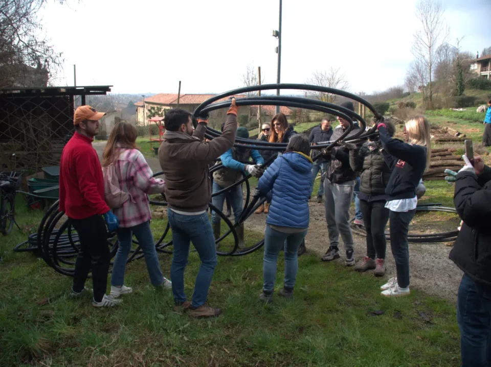Power.it per l'ambiente volontariato all'Orto botanico di Bergamo, valle della biodiversità